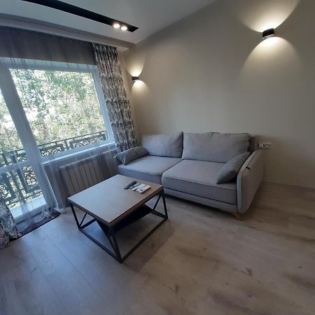 Secheni Apartment Ужгород Екстериор снимка