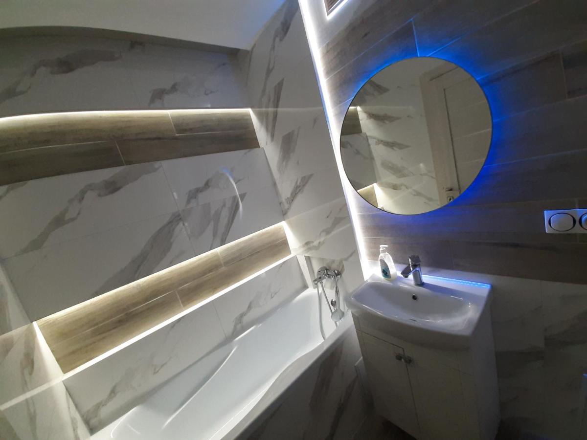 Secheni Apartment Ужгород Екстериор снимка